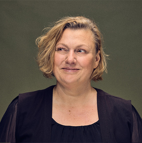 Mitarbeiterin Renée Böll, Auszubildende Kauffrau Büromanagement