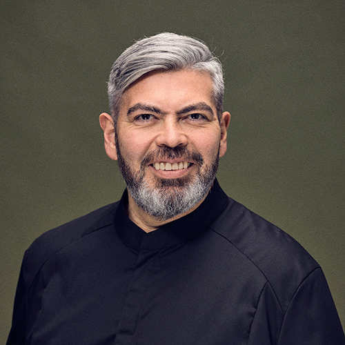 Mitarbeiter Roberto Andres Humeres Gonzalez, Sous Chef Catering